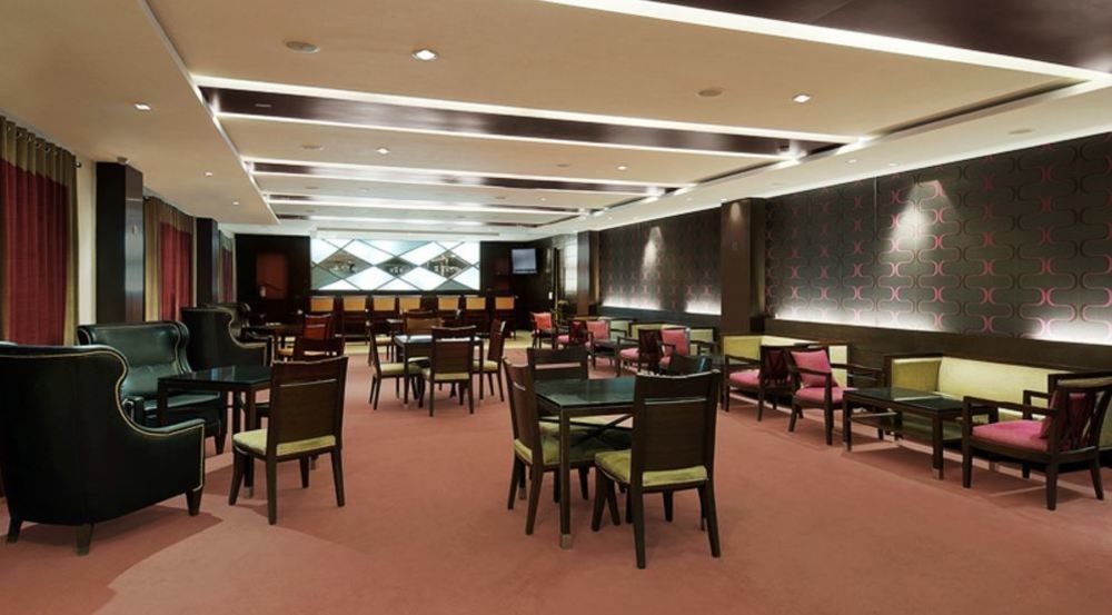 Ramada By Wyndham Mussoorie Mall Road Екстериор снимка